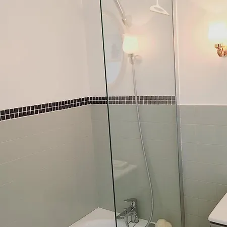 Grand 2p, Balcon Sud, Local Velo, - Fr-1-689-133 Apartment *